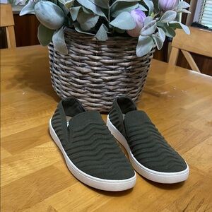 White Mountain Green Loafers with Textured Fabric and Rubber Sole